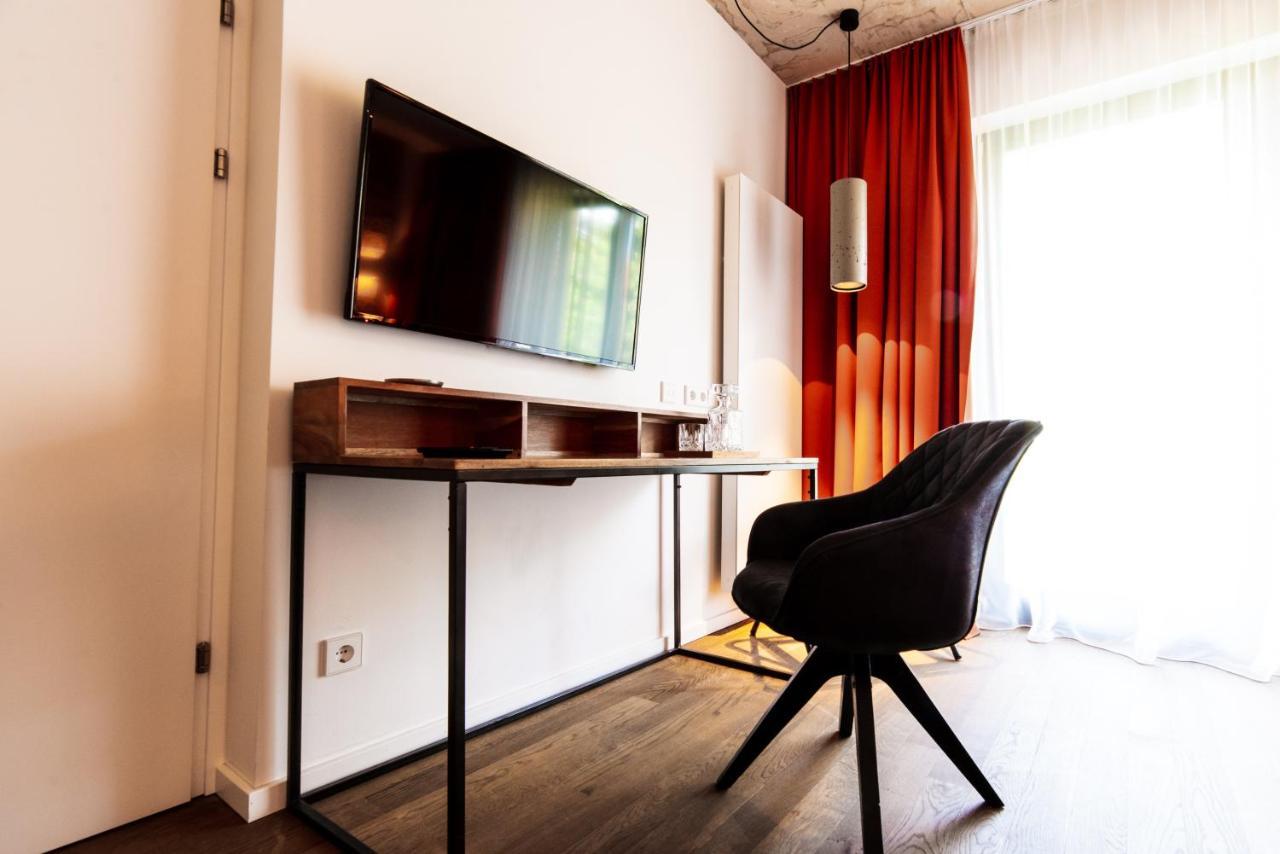 Blackhome I Contactless Check-in Aparthotel 4*
